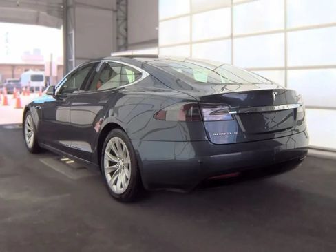 Used 2018 Tesla Model S 75D AWD/4WD image 4