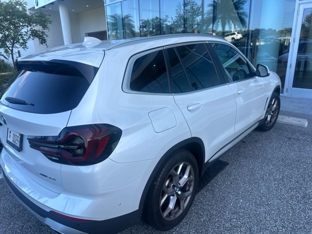 Used 2024 BMW X3 sDrive30i w/ Premium Package RWD image 4