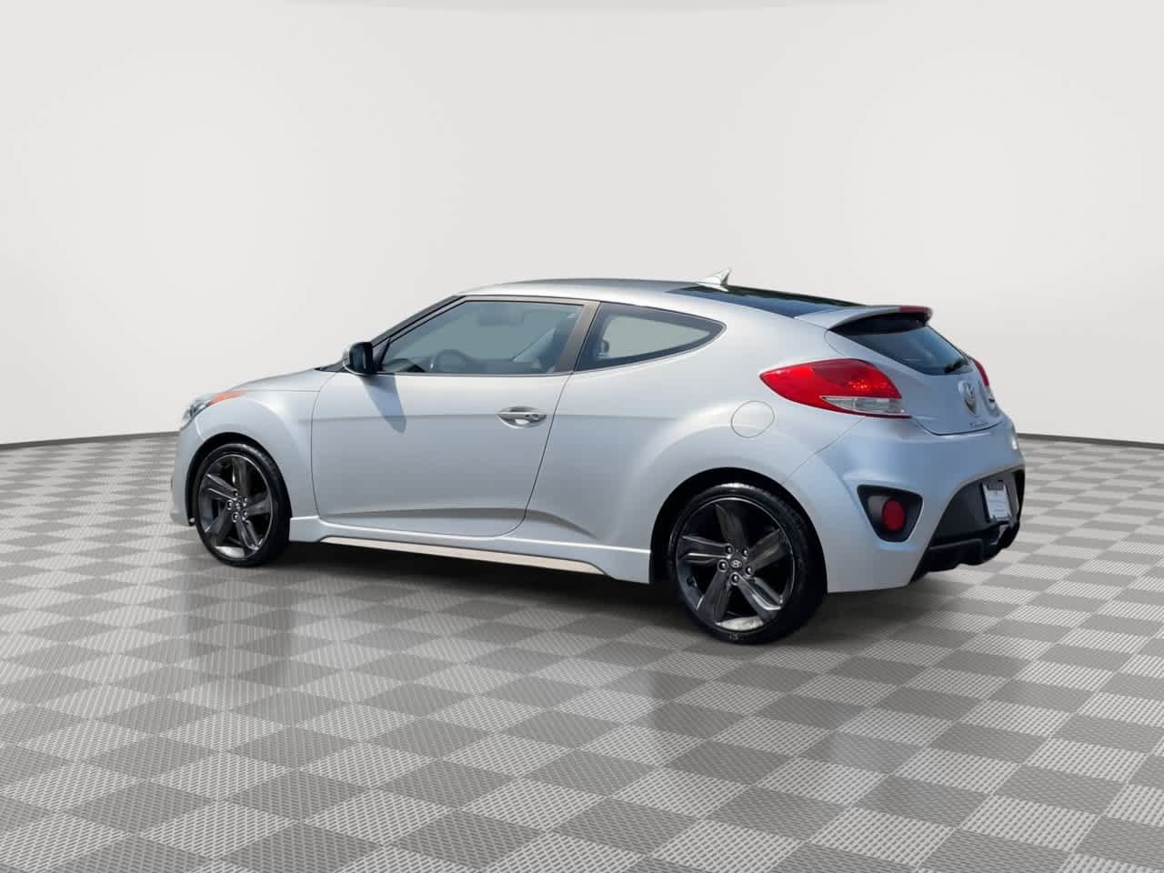 Used 2013 Hyundai Veloster Turbo FWD image 6