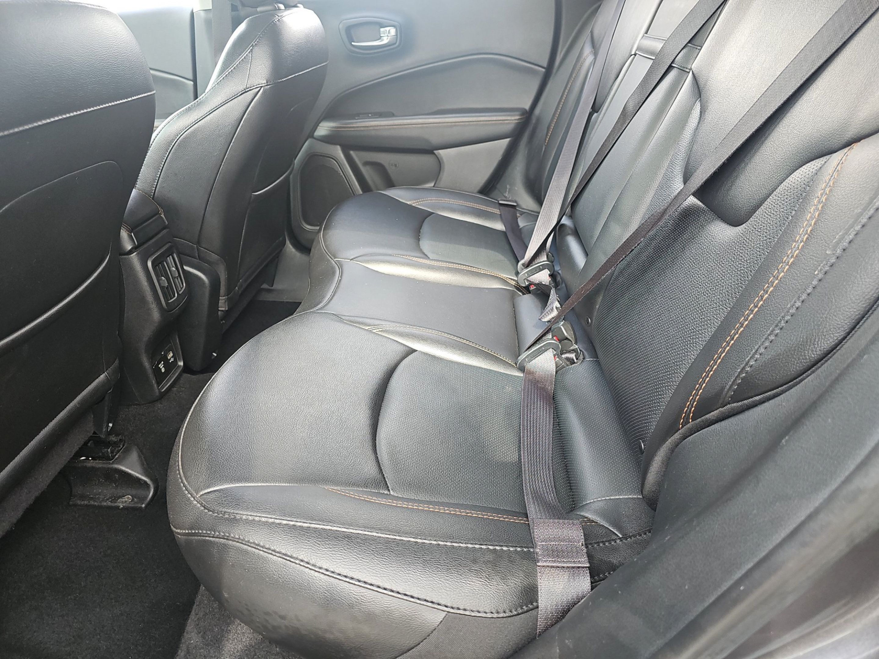 Used 2019 Jeep Compass Limited AWD/4WD image 13