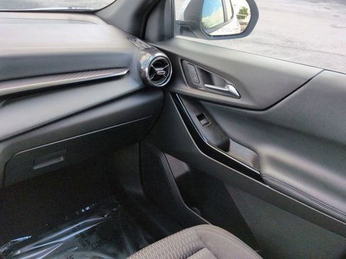 Used 2025 Chevrolet Equinox LT w/ Safety and Technology Package FWD image 16