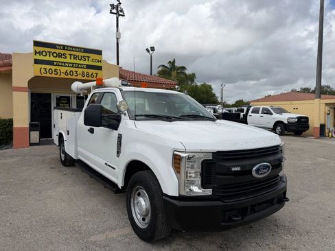 Used 2019 Ford F350 XL image 6