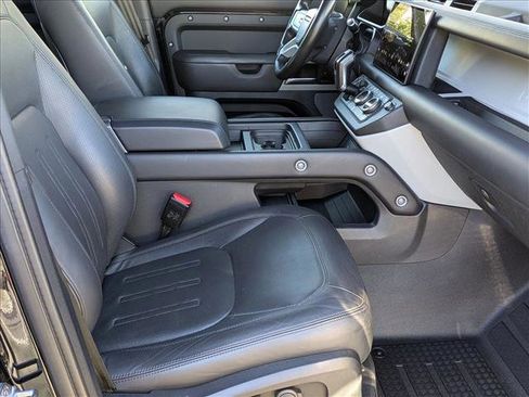 Used 2022 Land Rover Defender 110 XS Edition image 22