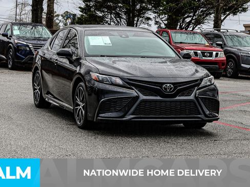 Used 2022 Toyota Camry SE image 5