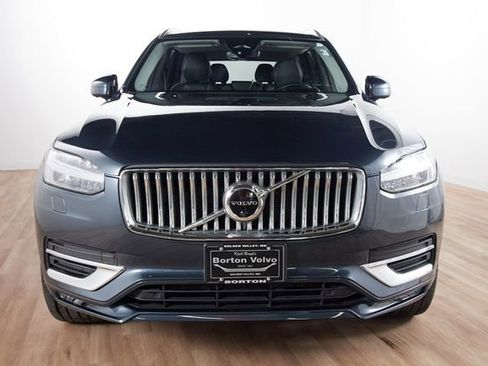 Used 2023 Volvo XC90 B6 Ultimate w/ Protection Package Premier AWD/4WD image 2