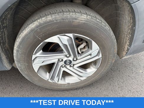 Used 2023 Hyundai Santa Fe SEL FWD image 12
