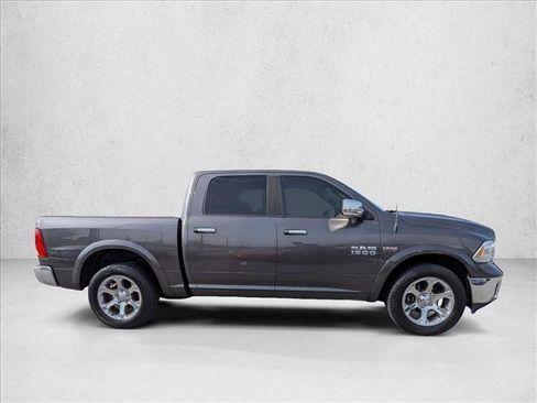 Used 2014 RAM 1500 Laramie w/ Convenience Group AWD/4WD image 4