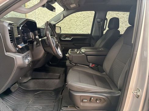 Used 2022 GMC Sierra 1500 SLE image 23