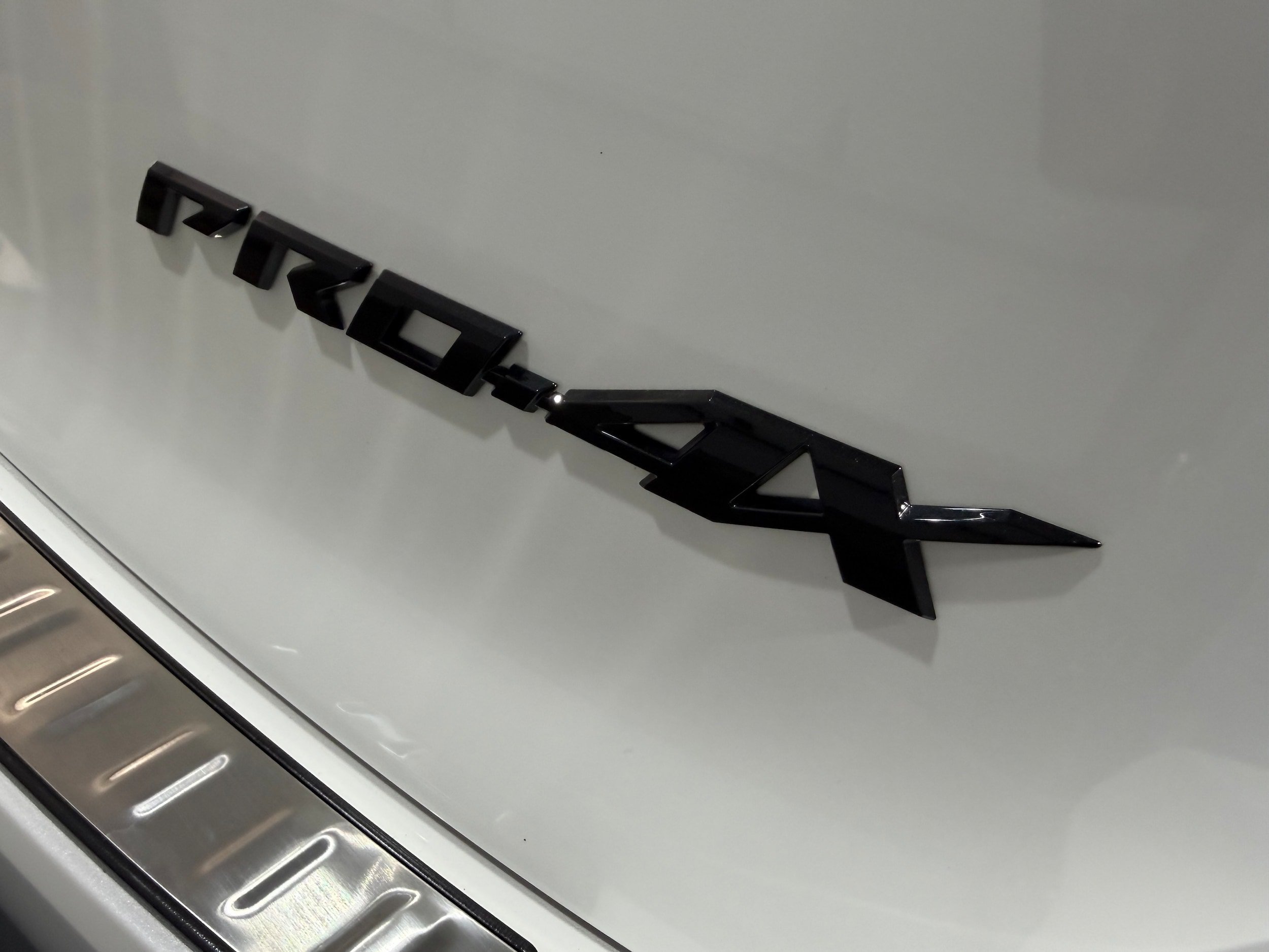 Used 2025 Nissan Armada PRO-4X w/ Pro-4X Premium Package AWD/4WD image 7