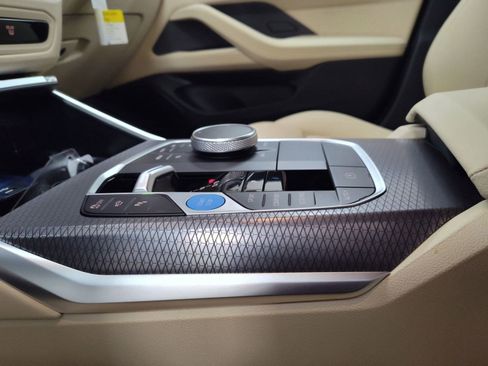 Used 2025 BMW i4 xDrive40i w/ Parking Assistance Package image 15