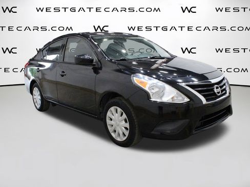 Used 2019 Nissan Versa S Plus image 2