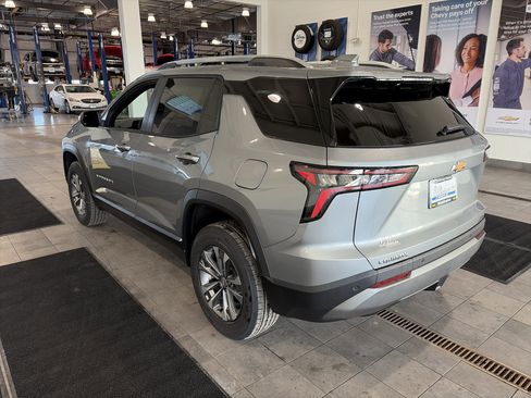 New 2026 Chevrolet Equinox LT w/ Convenience Package II image 7