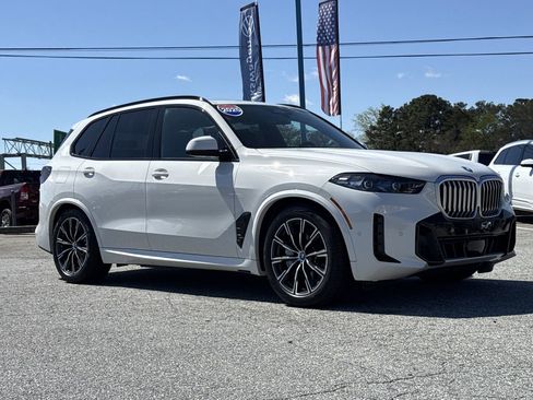 Used 2025 BMW X5 xDrive50e AWD/4WD image 29