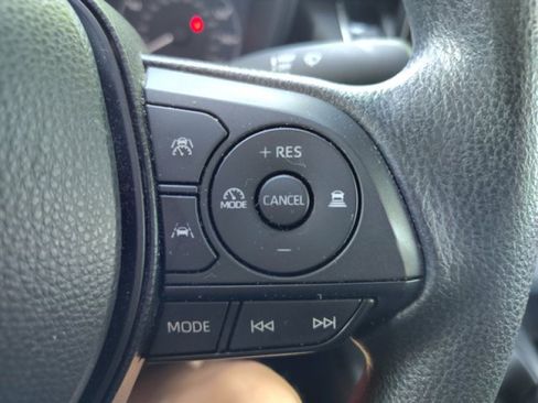 Used 2023 Toyota Corolla LE FWD image 24