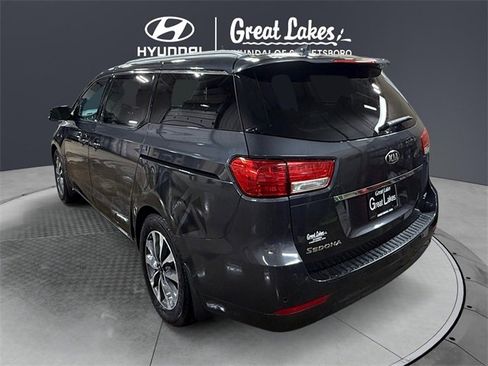 Used 2015 Kia Sedona SX image 3