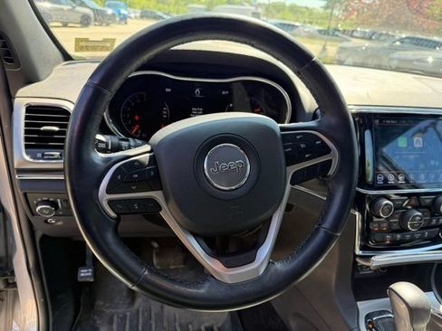 Used 2019 Jeep Grand Cherokee Limited AWD/4WD image 18