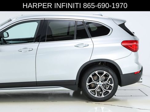 Used 2021 BMW X1 xDrive28i w/ Convenience Package AWD/4WD image 4