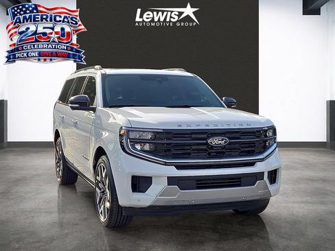 Used 2026 Ford Expedition Platinum w/ Platinum Ultimate Package AWD/4WD image 6