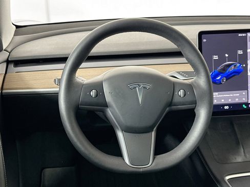 Used 2021 Tesla Model 3 Standard Range Plus RWD image 17
