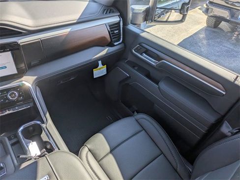 New 2026 GMC Sierra 3500 Denali w/ Denali Reserve Package image 16