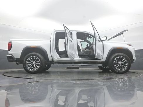 Used 2025 GMC Canyon Denali AWD/4WD image 63