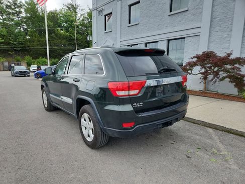 Used 2011 Jeep Grand Cherokee Laredo AWD/4WD image 3