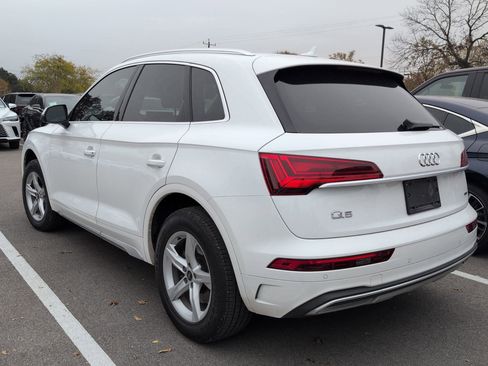 Used 2021 Audi Q5 Premium image 3