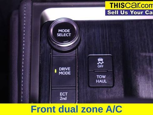 Used 2025 Lexus GX 550 w/ Accessory Package (2T) AWD/4WD image 19