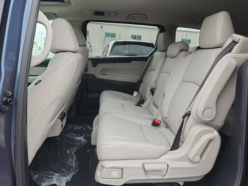 New 2026 Honda Odyssey EX-L image 6
