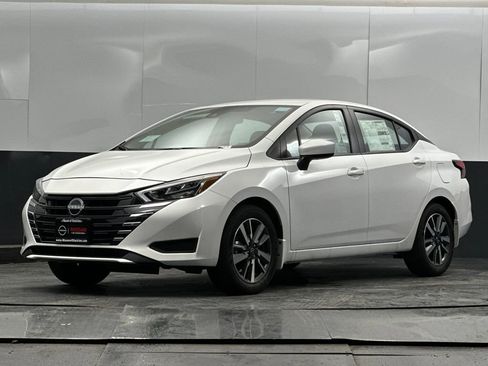 New 2025 Nissan Versa SV w/ Trunk Package image 7