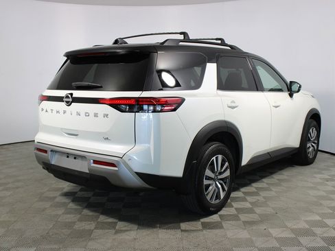 Used 2023 Nissan Pathfinder SL image 42