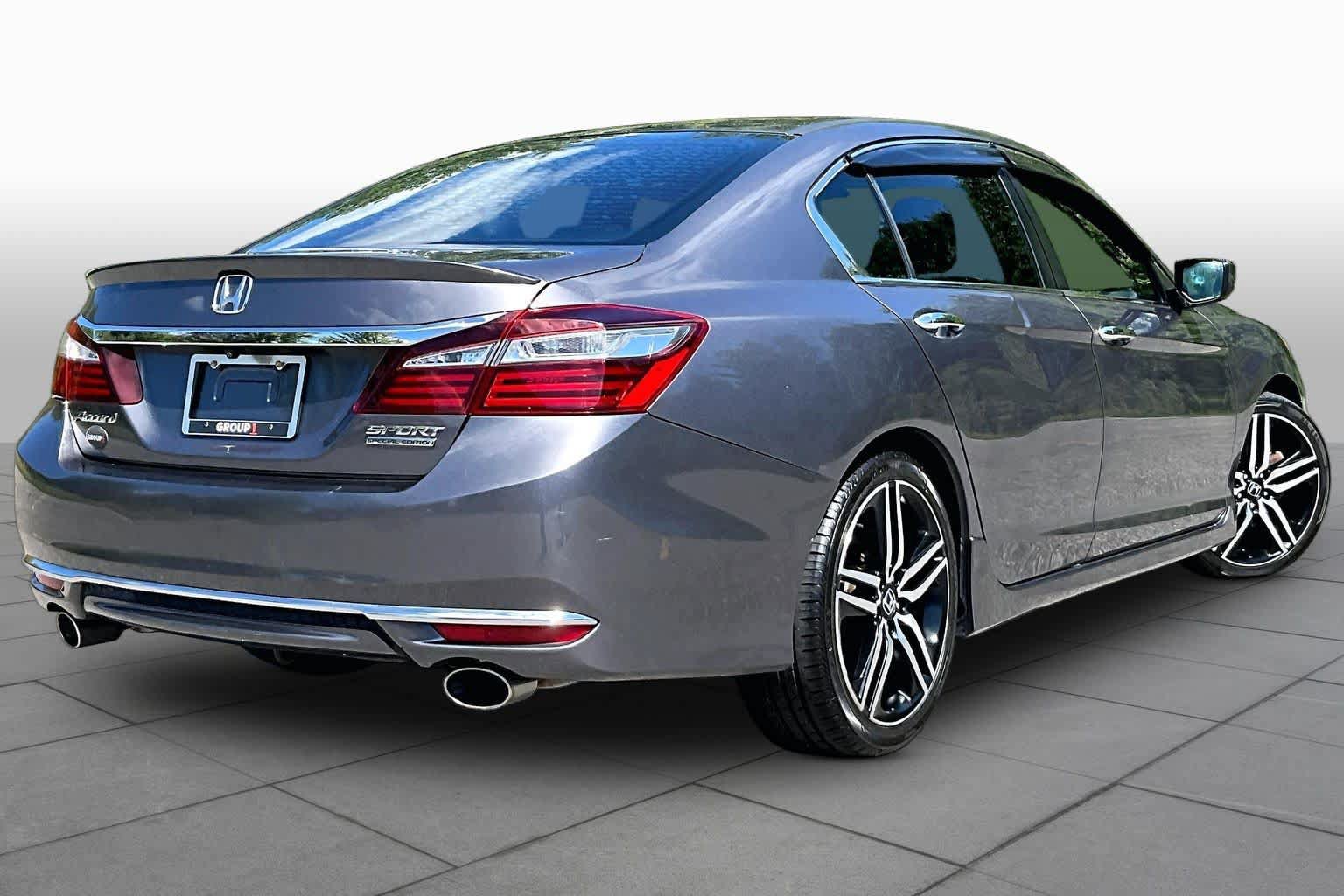 Used 2017 Honda Accord Sport Special Edition image 13