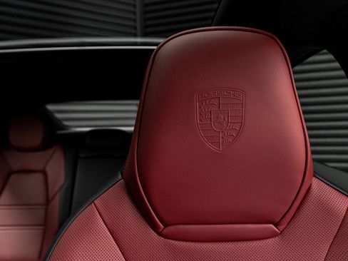 New 2026 Porsche Cayenne E-Hybrid Coupe image 16