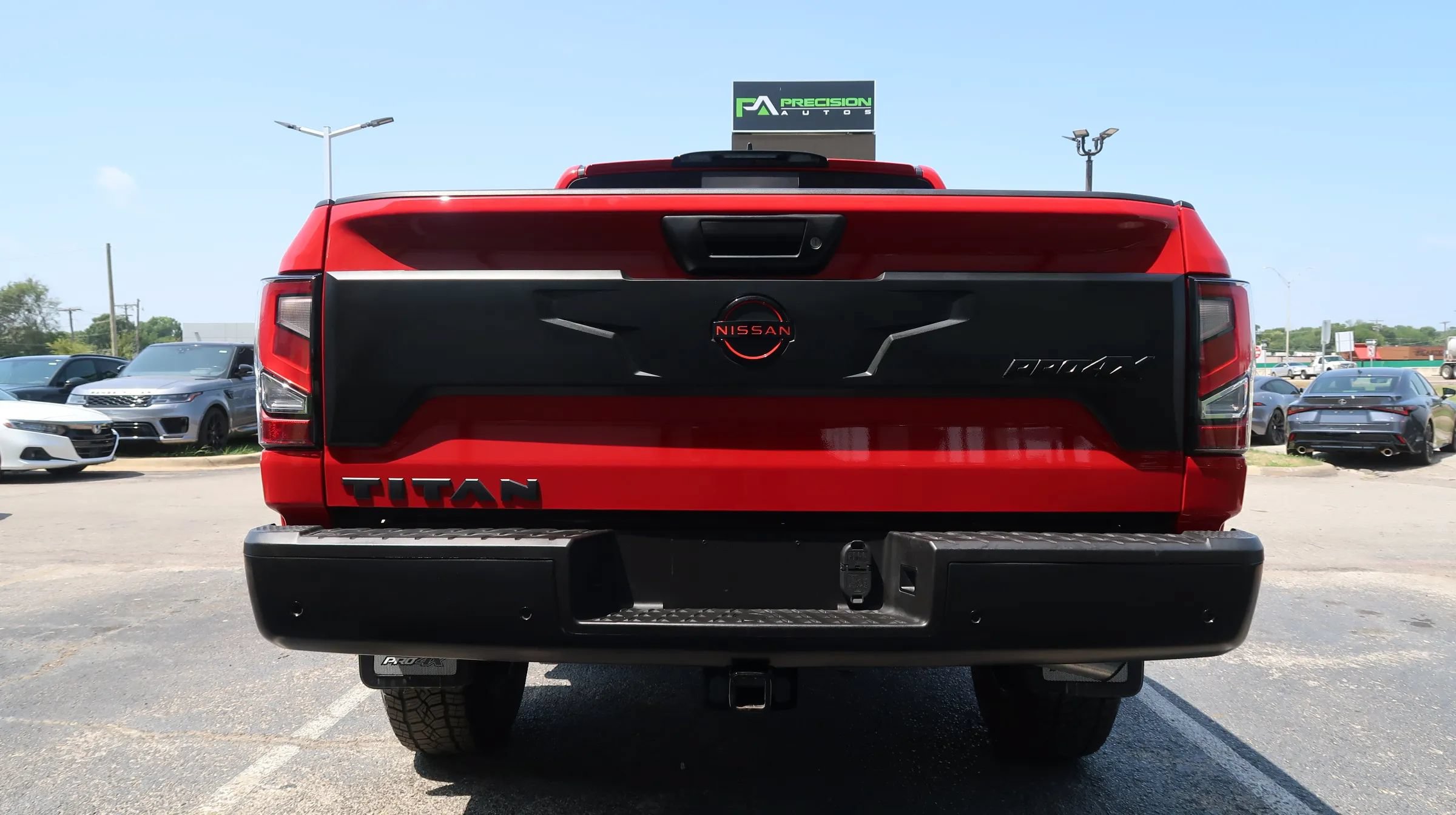 Used 2024 Nissan Titan PRO-4X w/ Off Road Protection Package AWD/4WD image 9