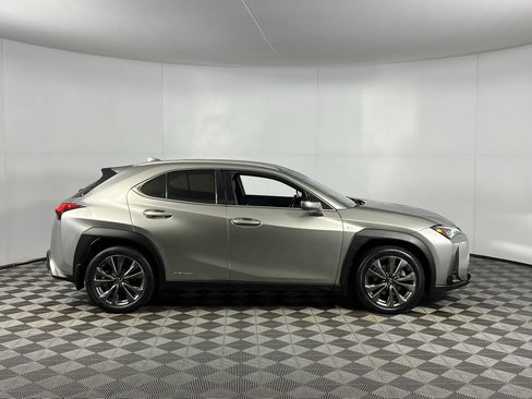 Used 2021 Lexus UX 250h F Sport image 3