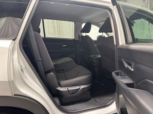 Used 2025 Toyota Grand Highlander AWD image 54