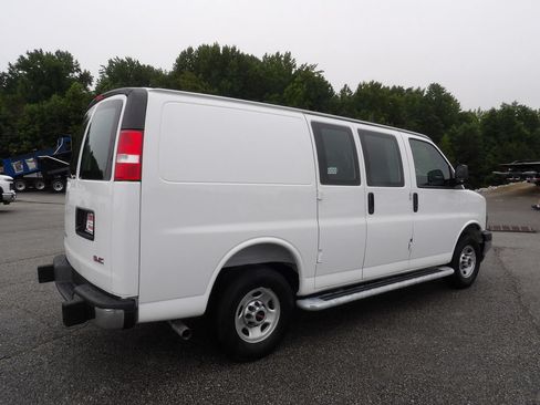 Used 2025 GMC Savana 2500 w/ Driver Convenience Package RWD image 8