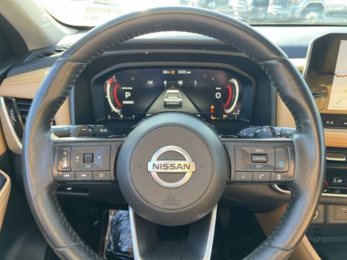 Used 2021 Nissan Rogue Platinum FWD image 24
