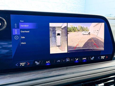 Certified 2025 Chevrolet Suburban LT AWD/4WD image 22
