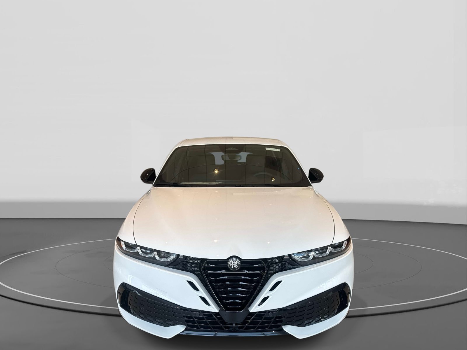 New 2026 Alfa Romeo Tonale w/ Black Premium Package AWD/4WD image 2