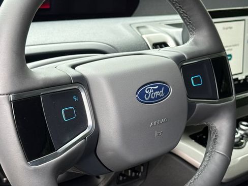 New 2026 Ford Expedition Active RWD image 29