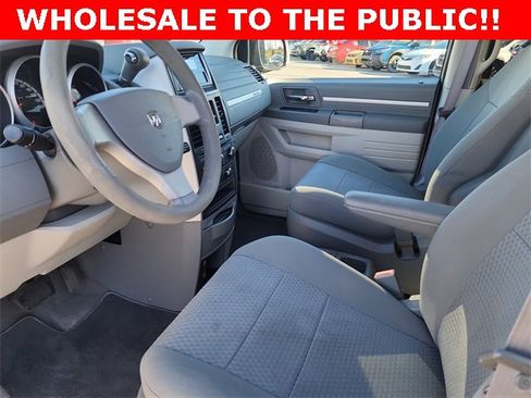 Used 2010 Dodge Grand Caravan SE w/ Climate Group image 13