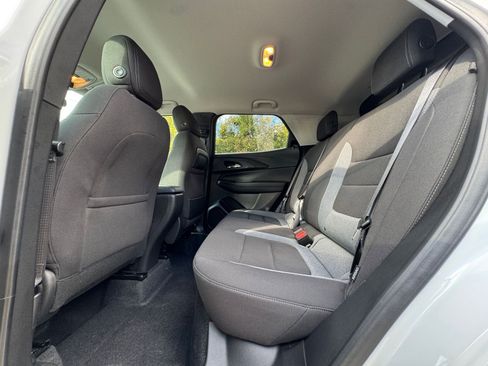 Used 2025 Chevrolet TrailBlazer LT image 21