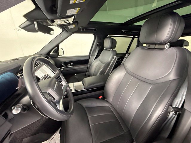 Used 2024 Land Rover Range Rover Long Wheelbase SE AWD/4WD image 6