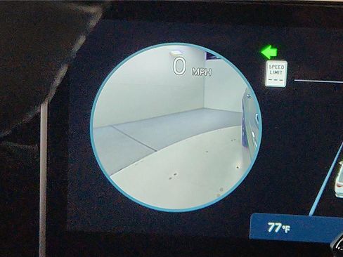 Used 2025 Hyundai Santa Cruz Limited image 37