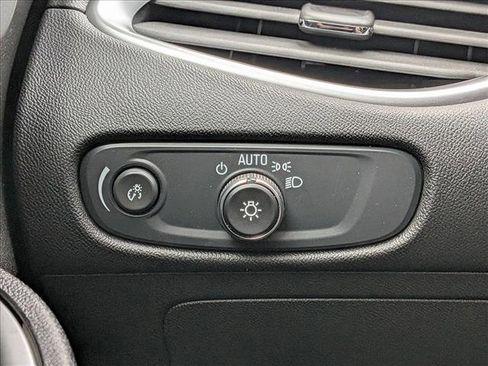 Used 2025 Chevrolet Malibu LT image 13