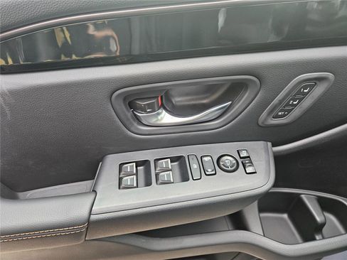 New 2025 Honda Pilot TrailSport image 6