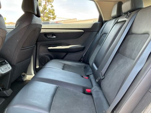 Used 2024 Nissan Ariya AWD image 19