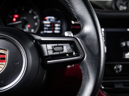 Certified 2023 Porsche Macan AWD/4WD image 16