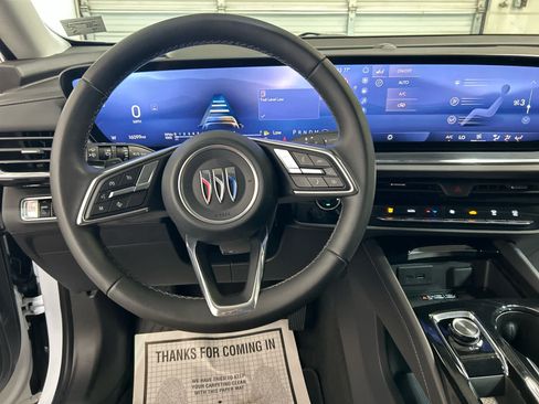 Used 2025 Buick Envision Preferred AWD/4WD image 5